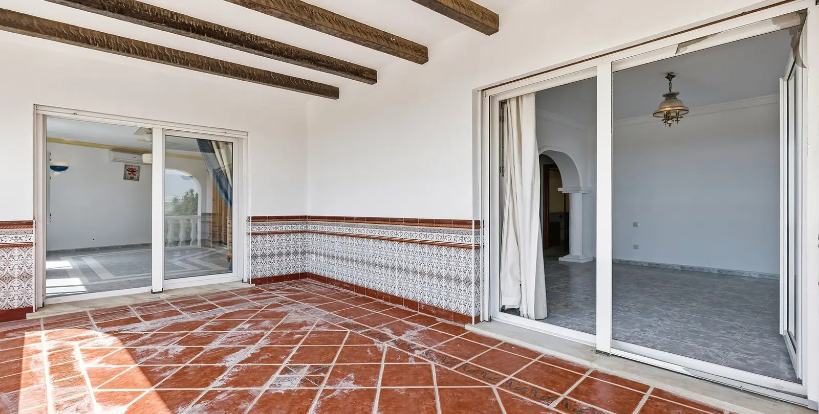 Sale of detached villa in Manilva 25