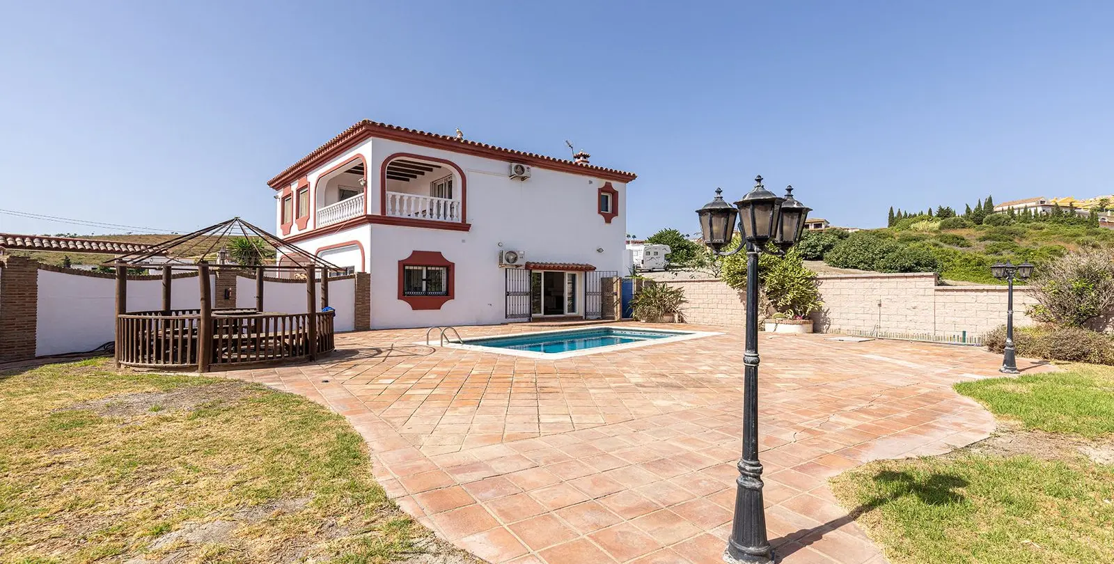 Sale of detached villa in Manilva 38