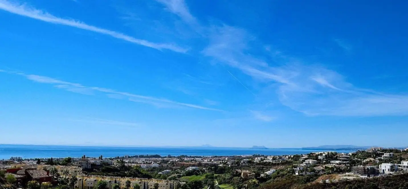 Sale of penthouse in Benahavís 1