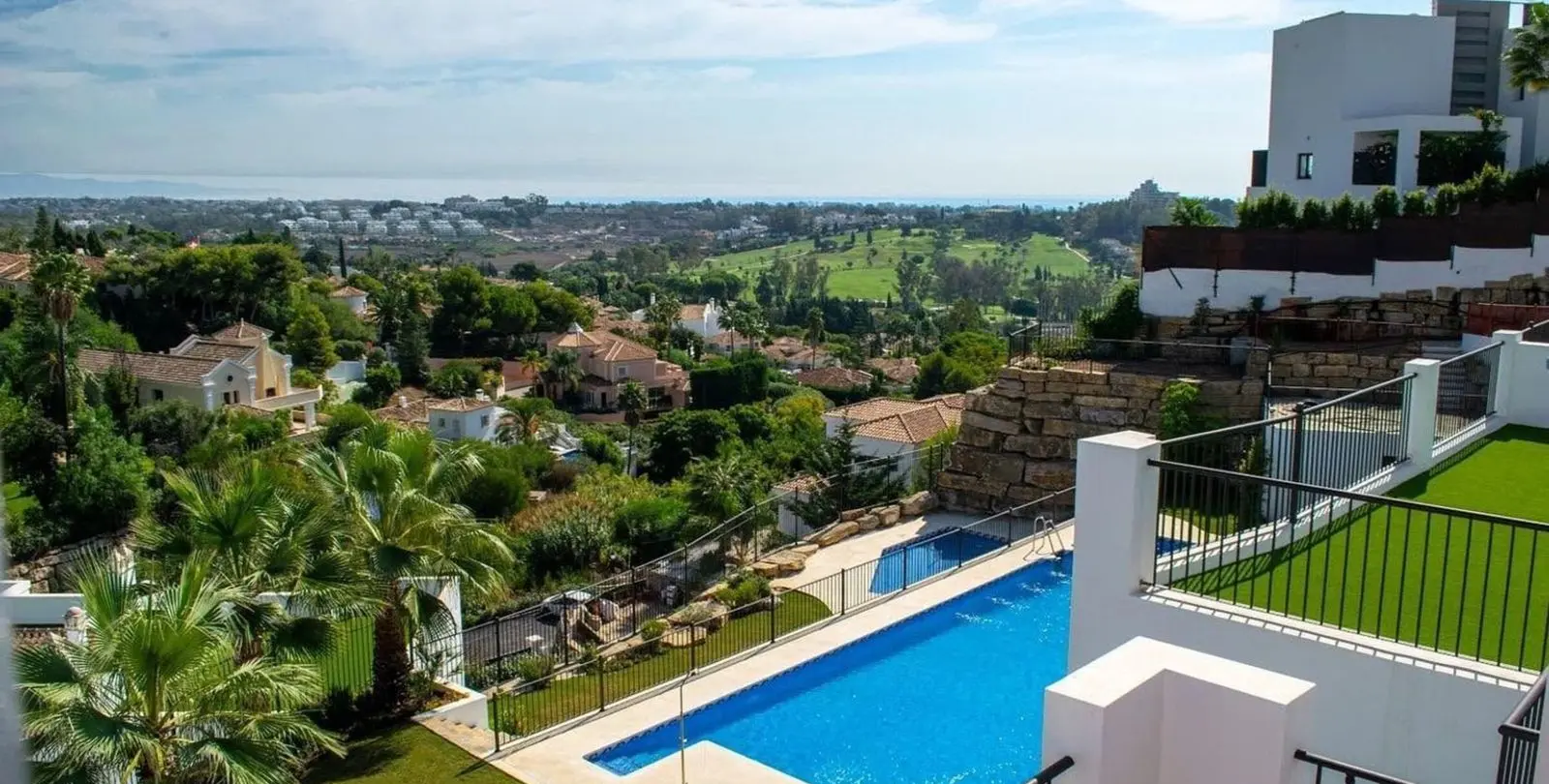 Sale of penthouse in Benahavís 3