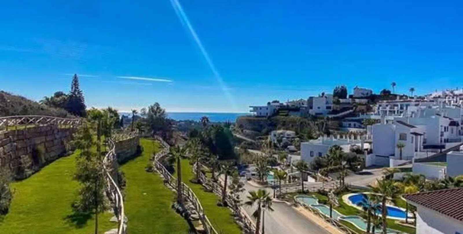 Sale of penthouse in Benahavís 12