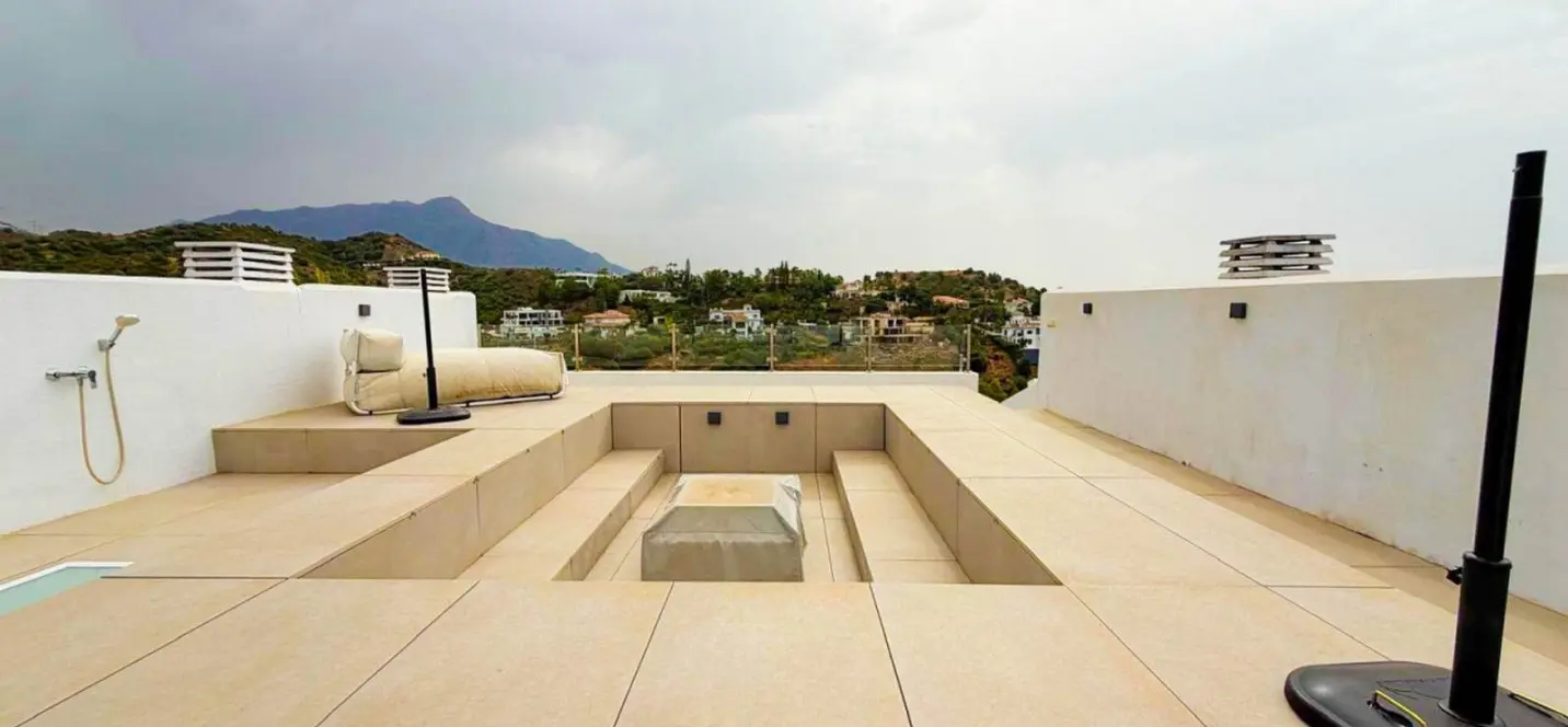 Sale of penthouse in La Quinta 1