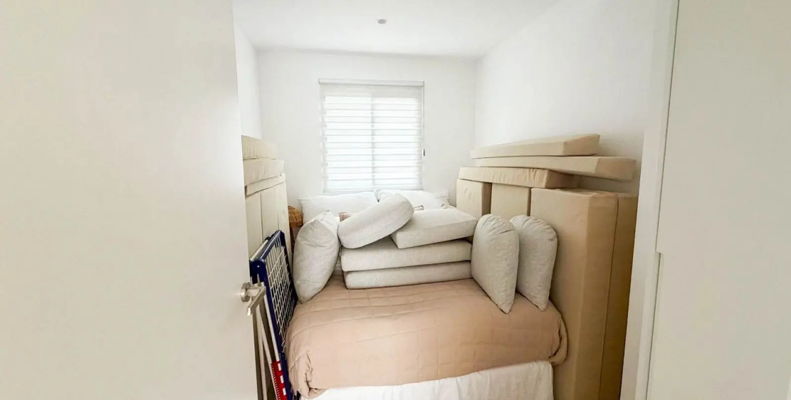 Sale of penthouse in La Quinta 18