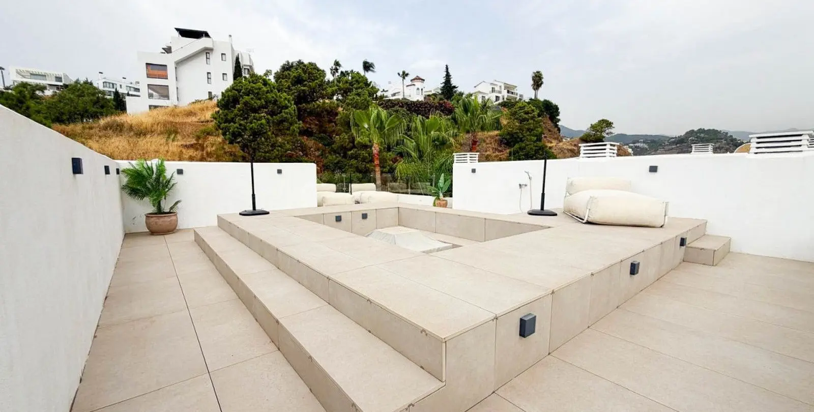 Sale of penthouse in La Quinta 20