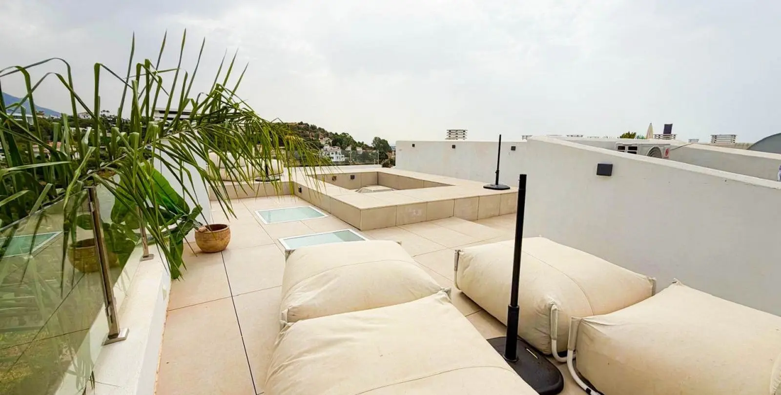 Sale of penthouse in La Quinta 23
