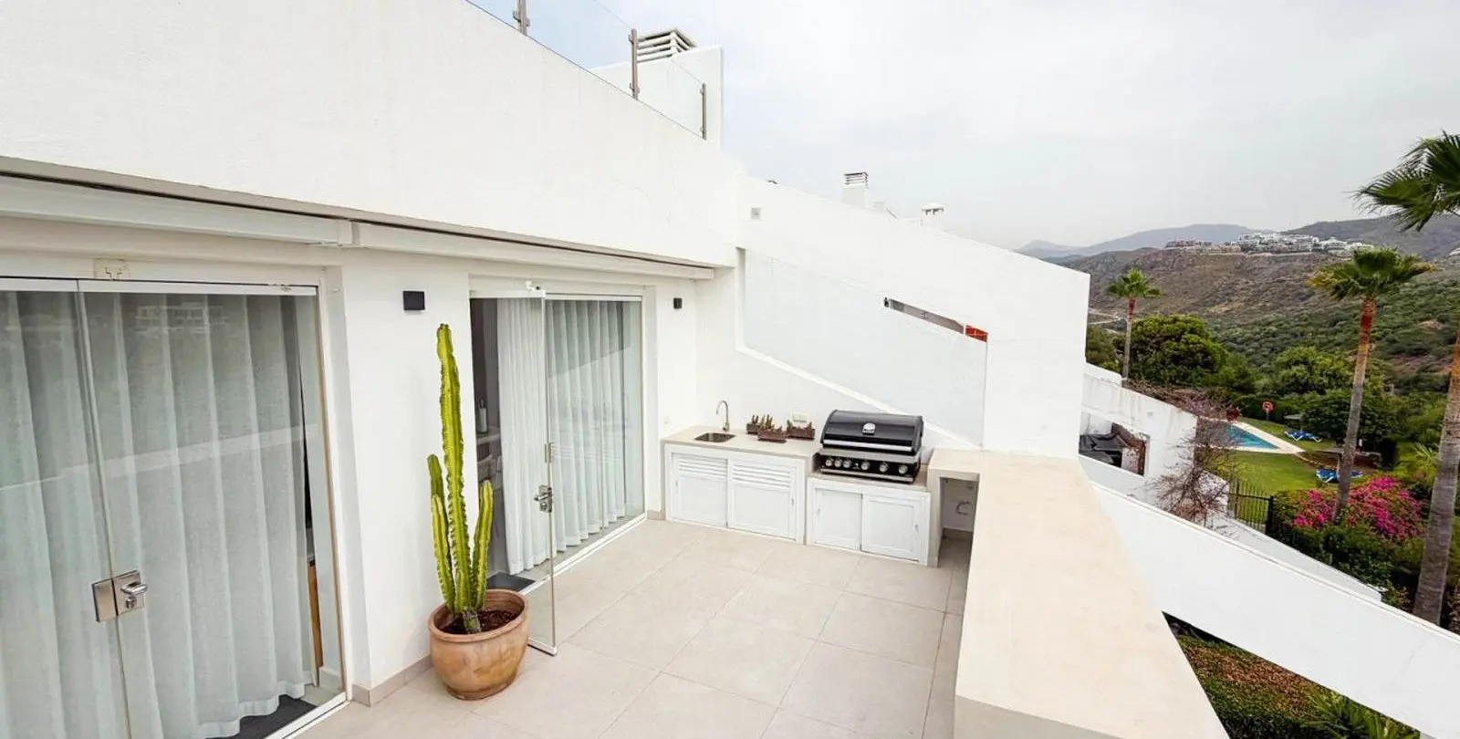 Sale of penthouse in La Quinta 30