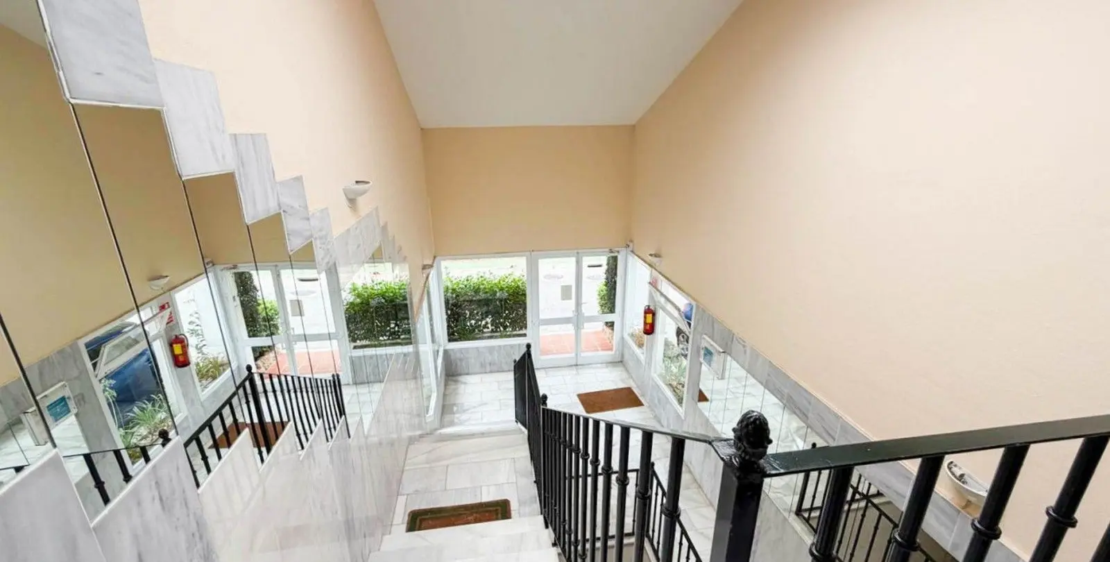 Sale of penthouse in La Quinta 33
