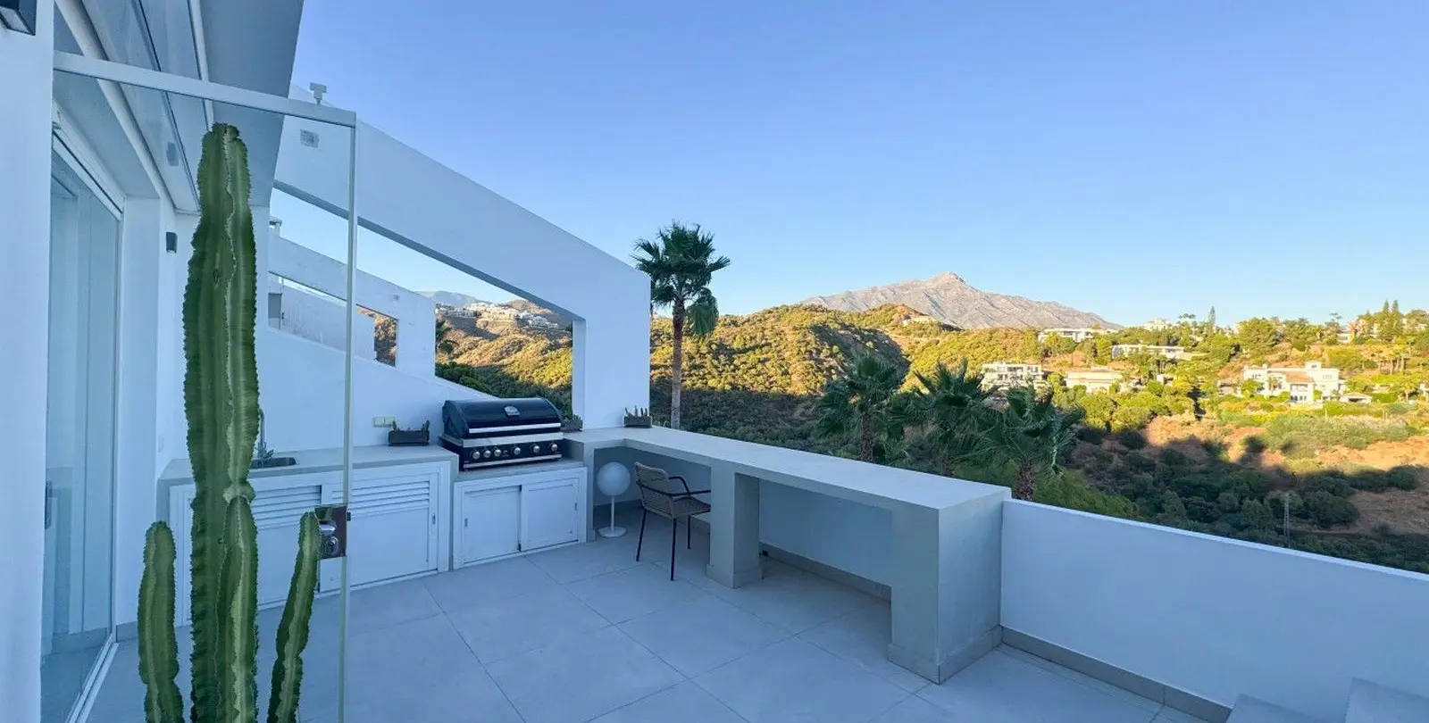 Sale of penthouse in La Quinta 17