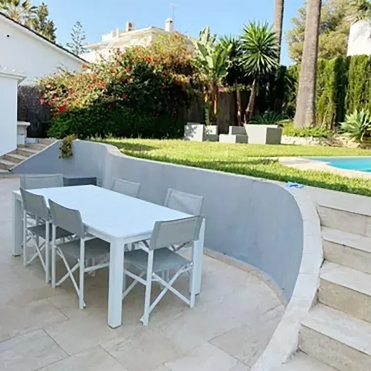 Venta de villa independiente en Nueva Andalucía