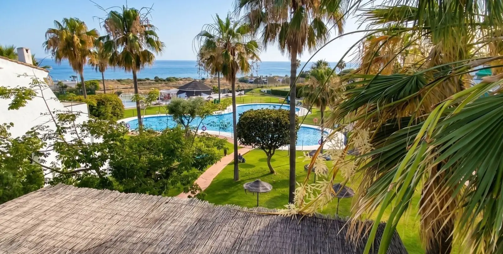 Sale of duplex in Las Chapas 2