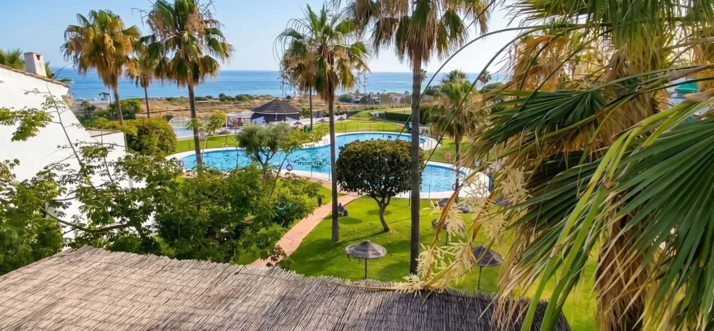 Sale of duplex in Las Chapas 1