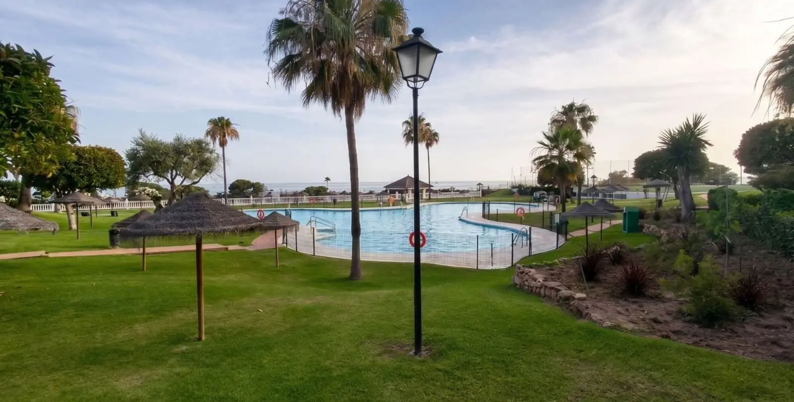 Sale of duplex in Las Chapas 3
