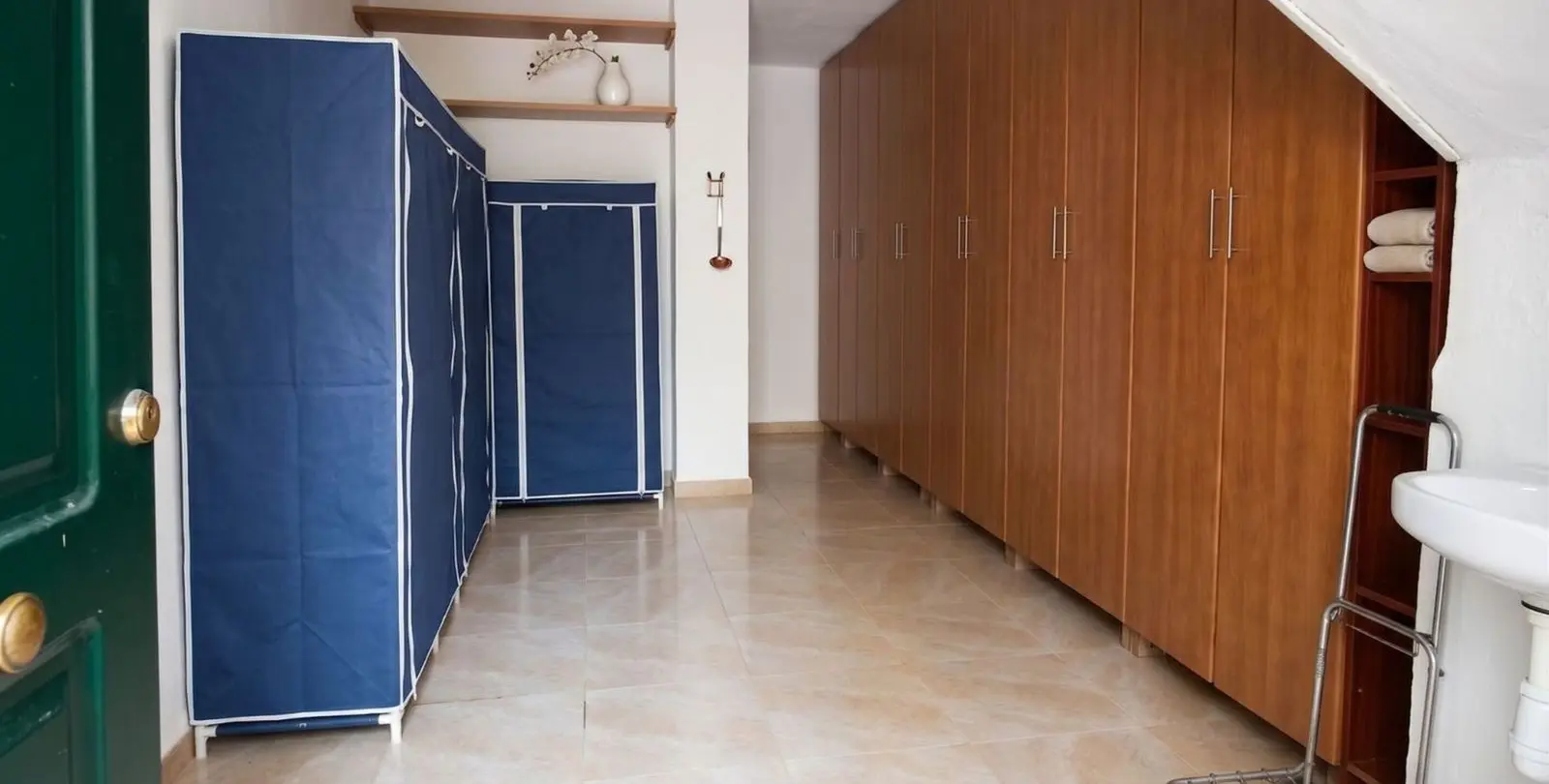 Sale of duplex in Las Chapas 10