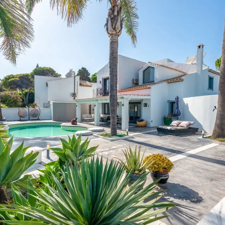 Venta de villa independiente en Casares Playa