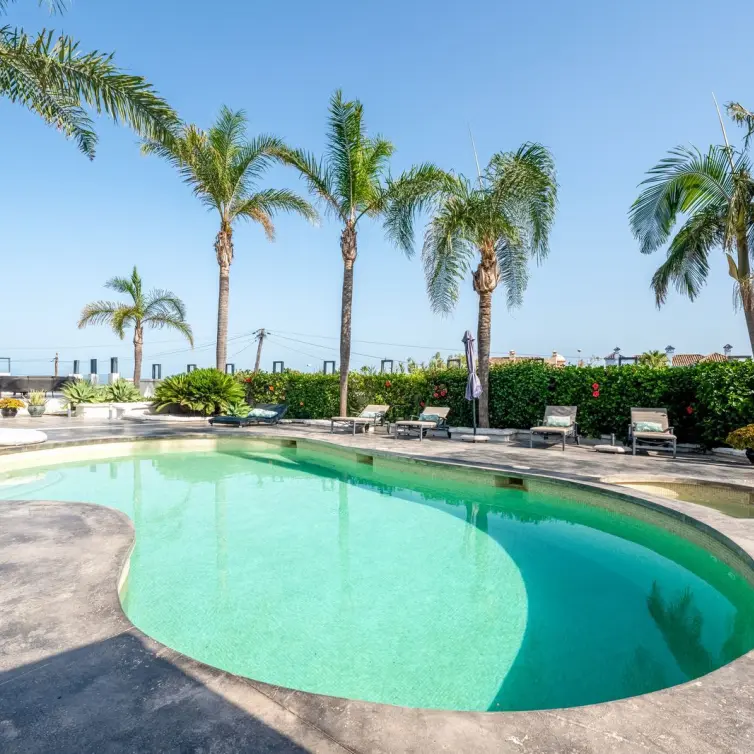 Venta de villa independiente en Casares Playa