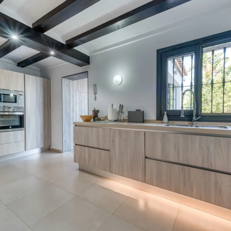 Venta de villa independiente en Casares Playa