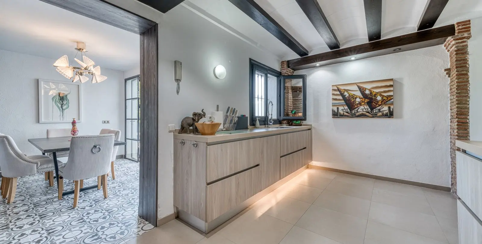 Sale of detached villa in Casares Playa 14
