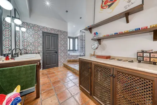 Image 23 thumb