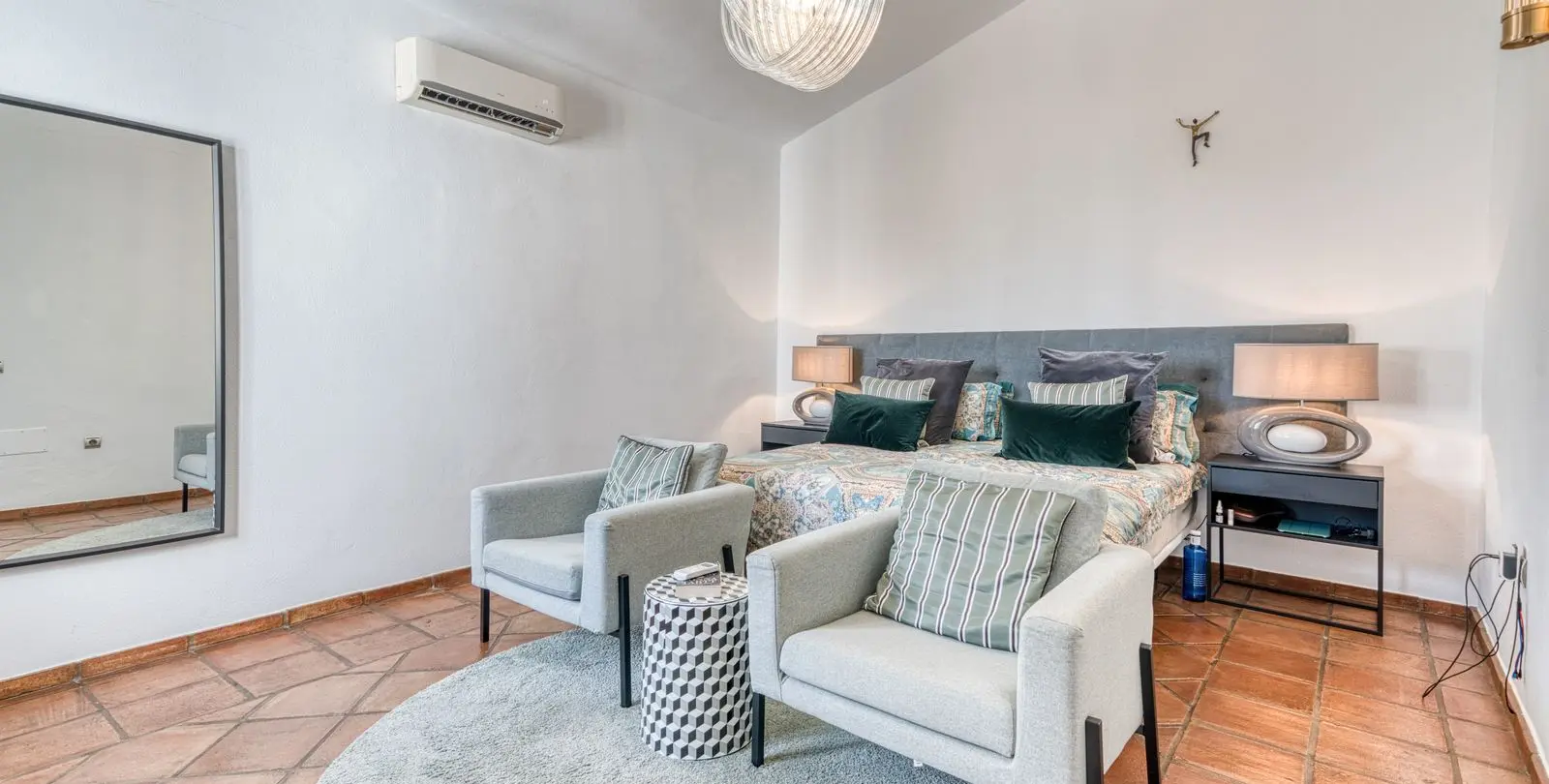 Sale of detached villa in Casares Playa 27