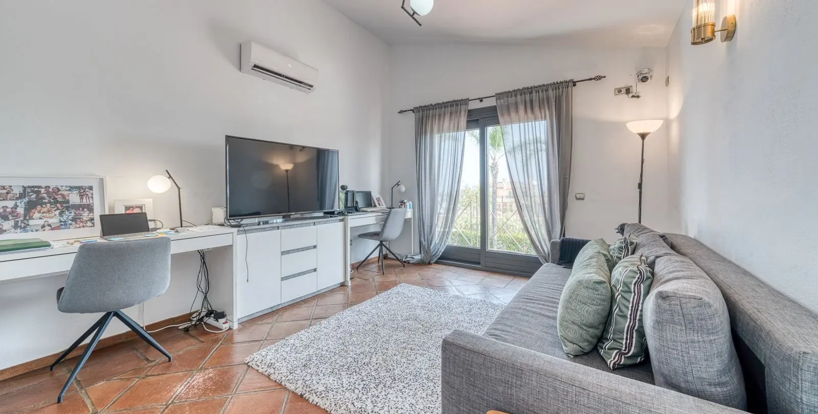 Sale of detached villa in Casares Playa 29