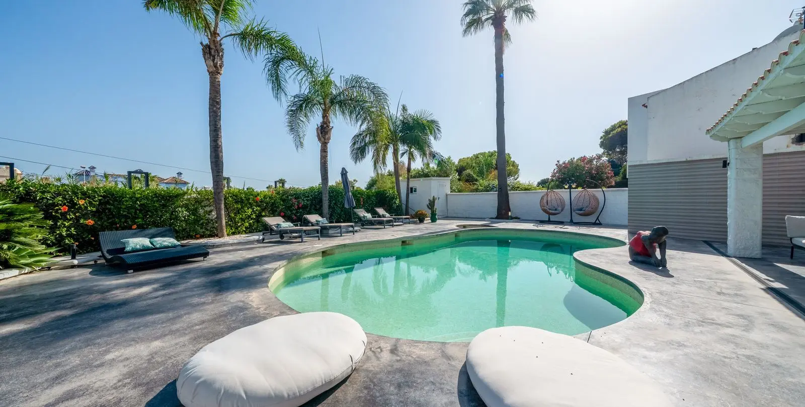 Sale of detached villa in Casares Playa 39