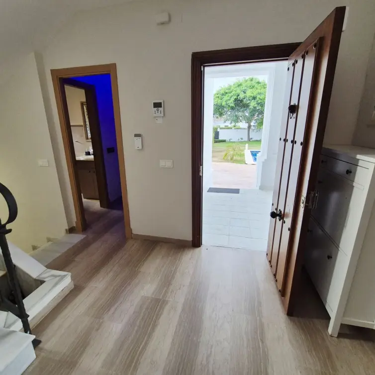 Venta de villa independiente en Guadalmina Baja