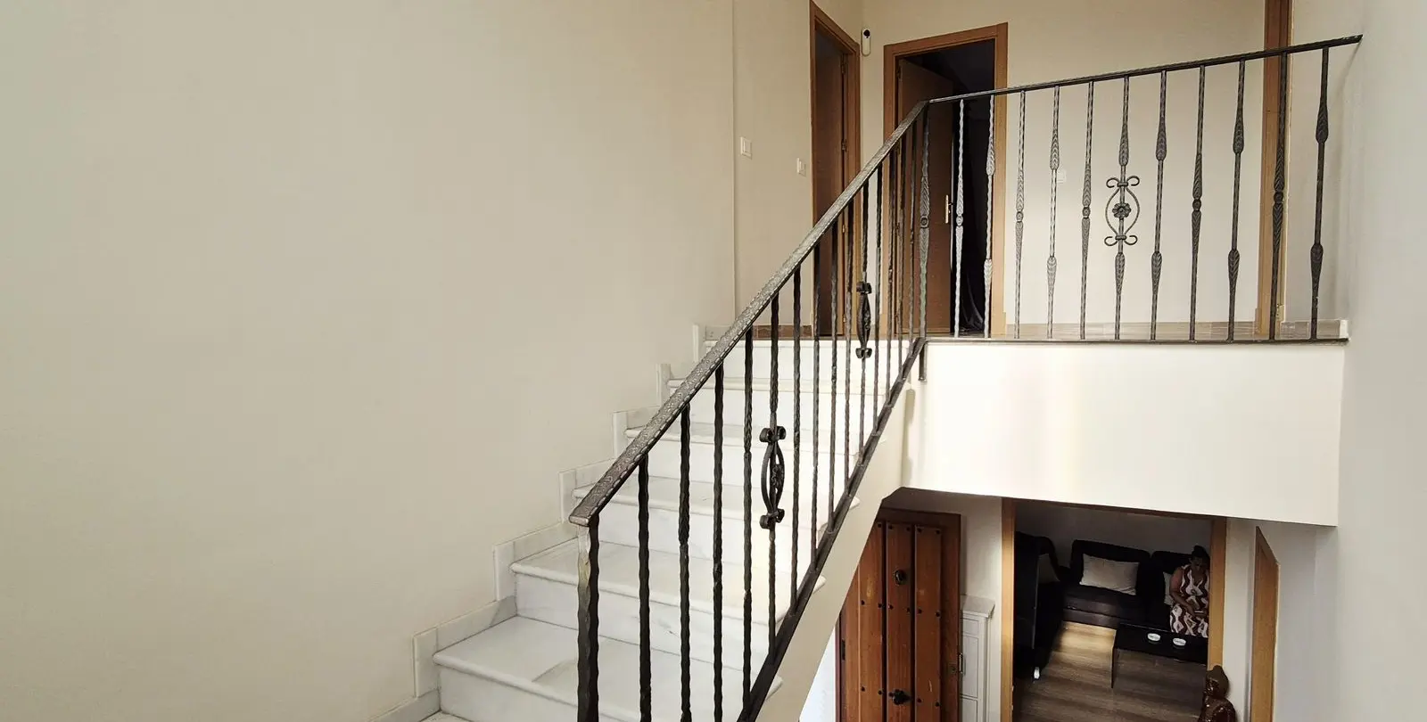 Sale of detached villa in Guadalmina Baja 9