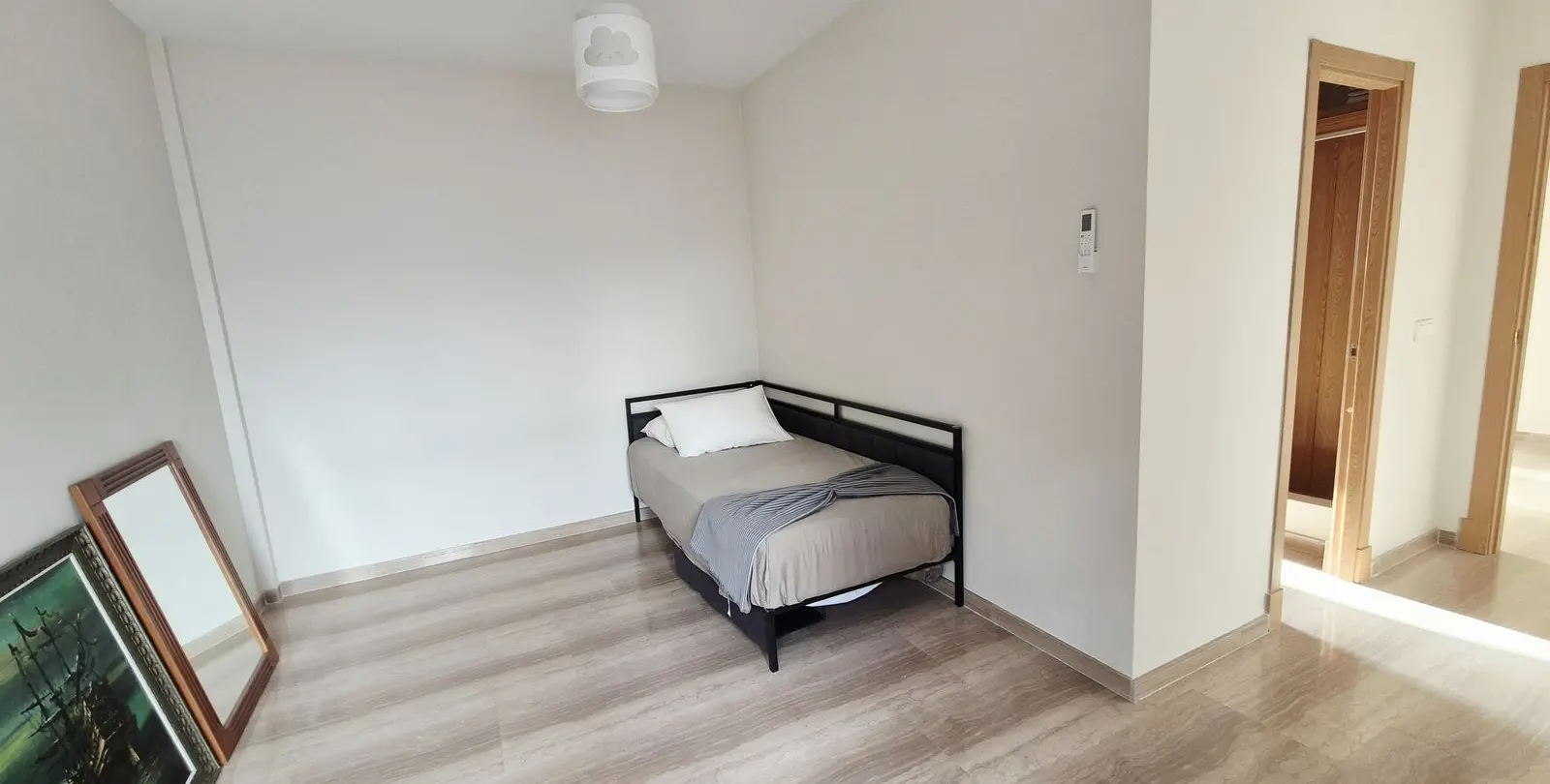 Sale of detached villa in Guadalmina Baja 15