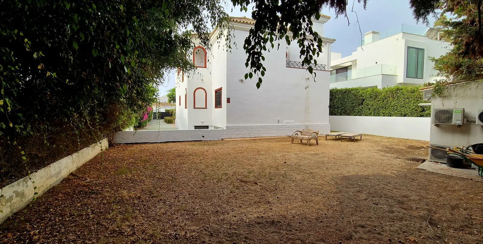 Sale of detached villa in Guadalmina Baja 20