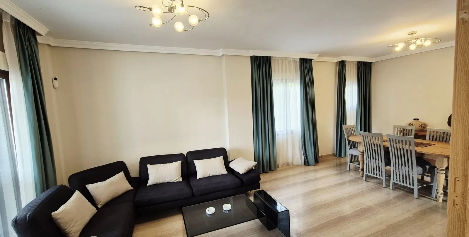 Sale of detached villa in Guadalmina Baja 28