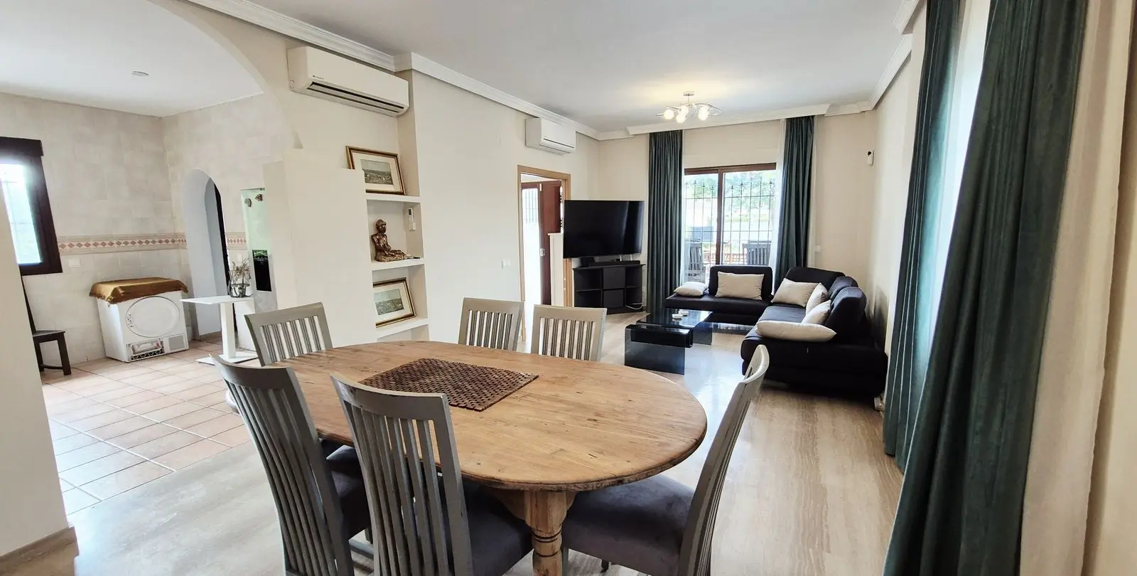 Sale of detached villa in Guadalmina Baja 29