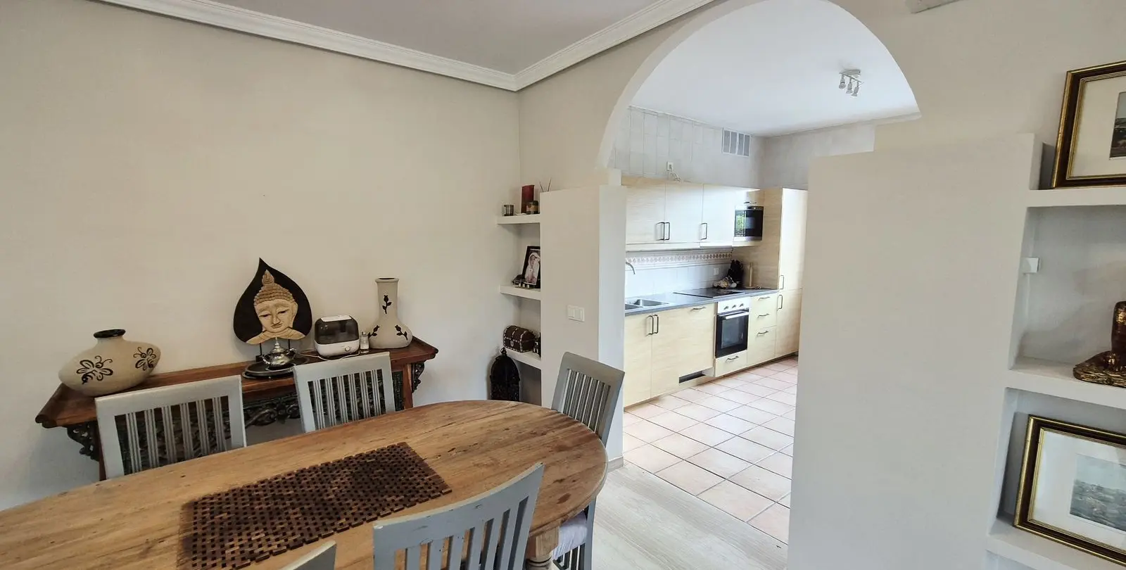 Sale of detached villa in Guadalmina Baja 32