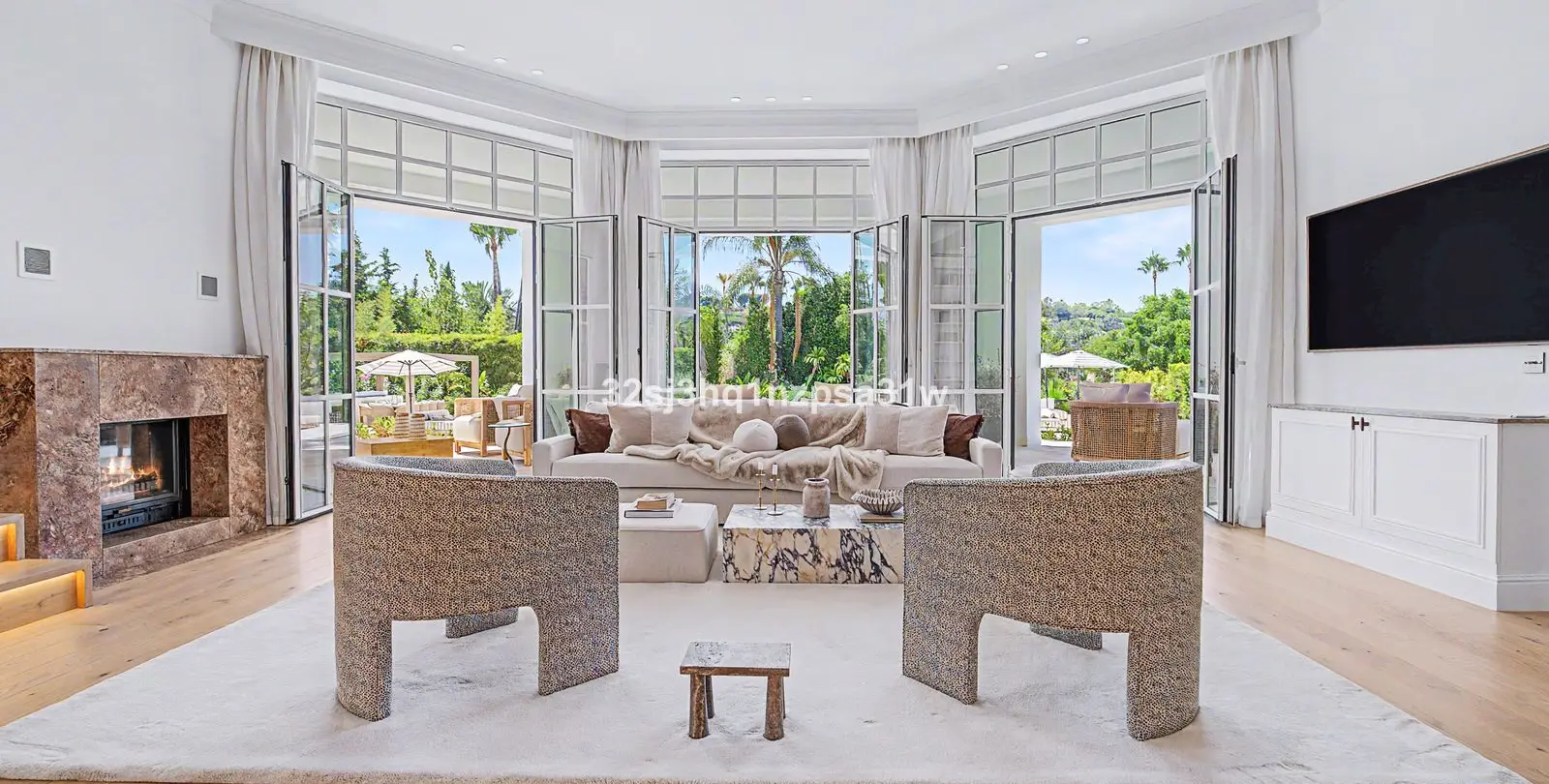 Sale of detached villa in Nueva Andalucía 9