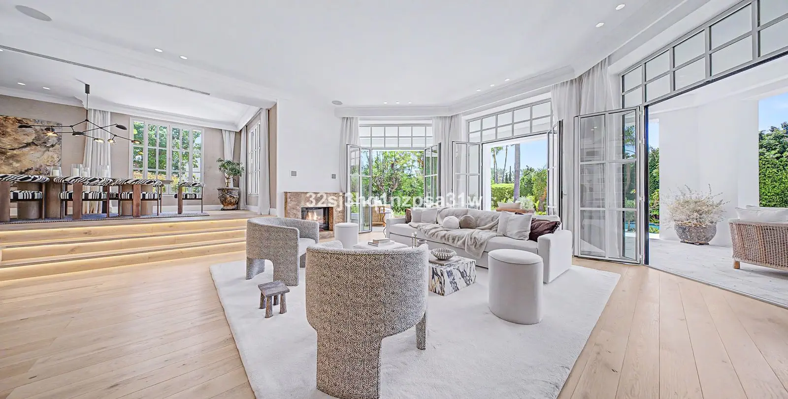 Sale of detached villa in Nueva Andalucía 11