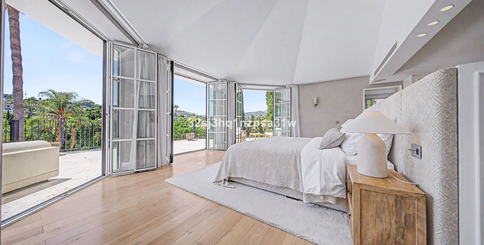 Sale of detached villa in Nueva Andalucía 17