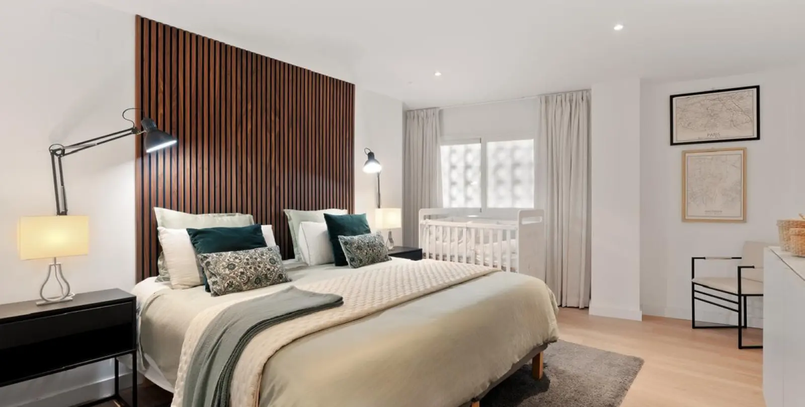 Alquiler a largo plazo de apartamento en planta media en Nueva Andalucía 1