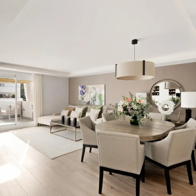 Alquiler a largo plazo de apartamento en planta media en Nueva Andalucía