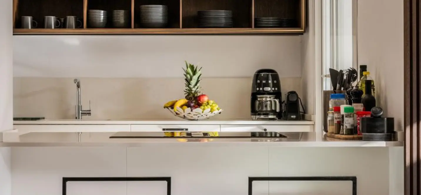 Alquiler a largo plazo de apartamento en planta media en Nueva Andalucía 3