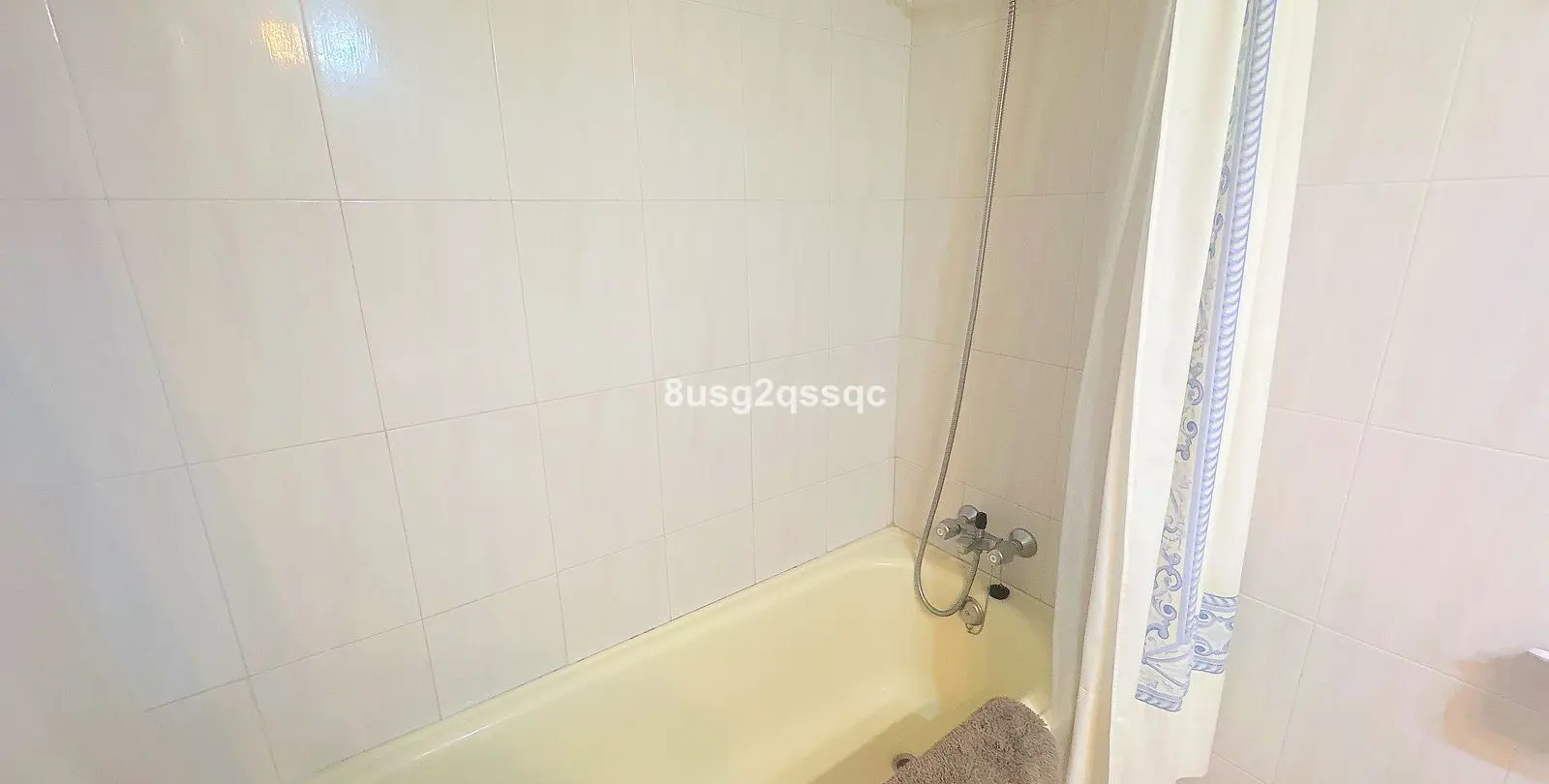 Sale of ground floor apartment in Costalita 8