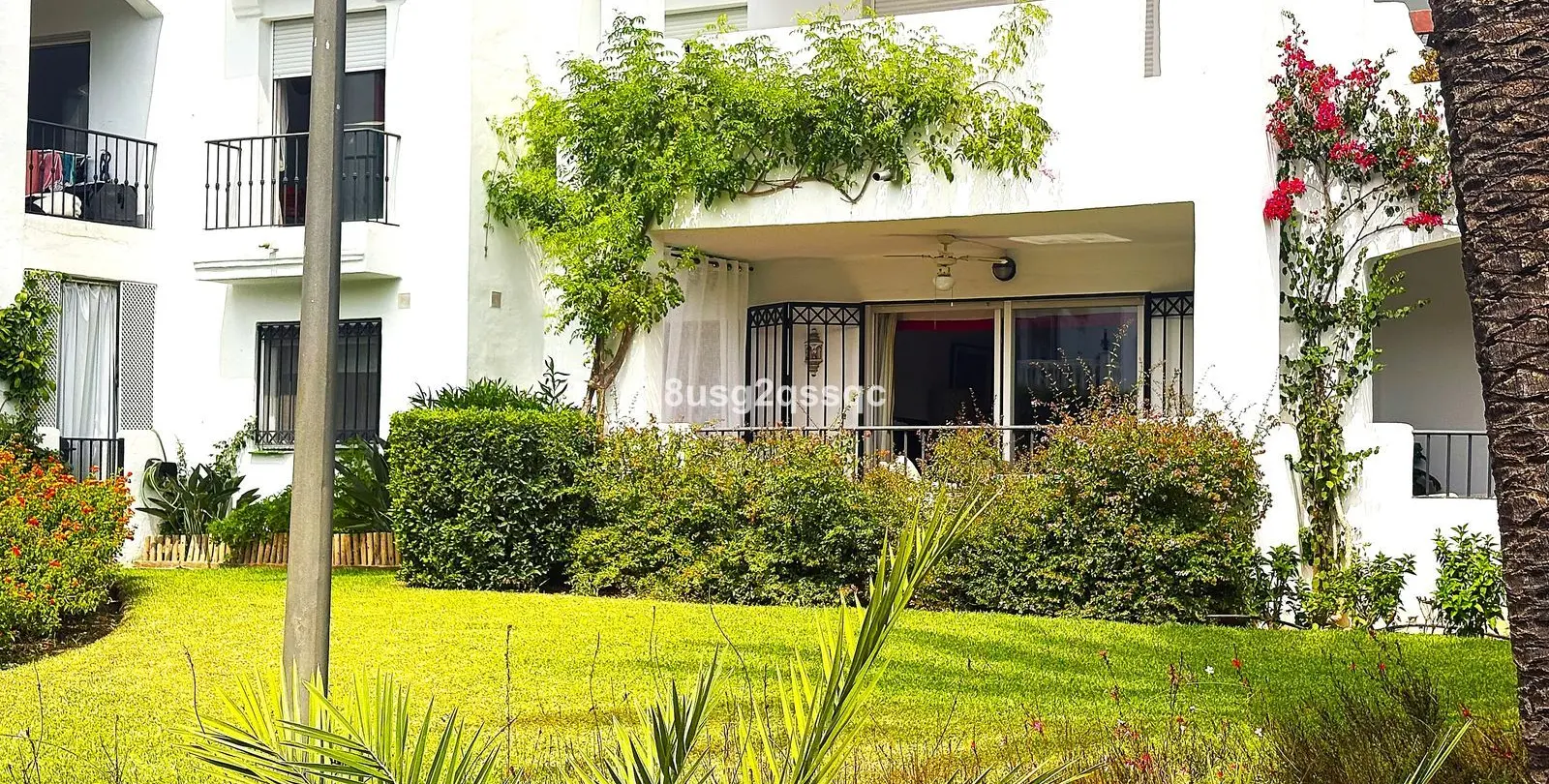 Sale of ground floor apartment in Costalita 13