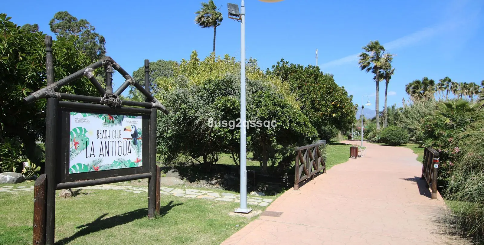 Sale of ground floor apartment in Costalita 14