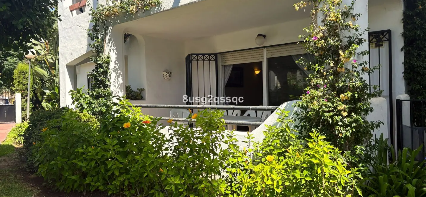 Venta de apartamento en planta baja en Costalita 1