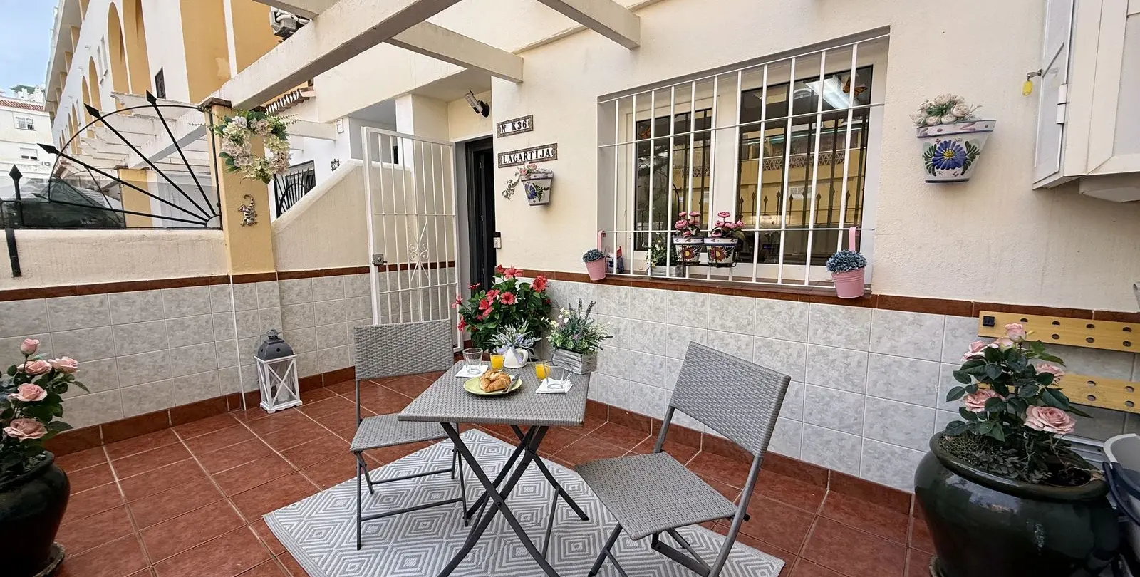 Sale of ground floor apartment in Torremolinos 2