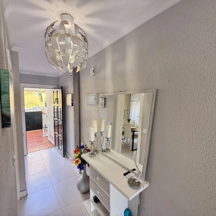 Sale of ground floor apartment in Torremolinos