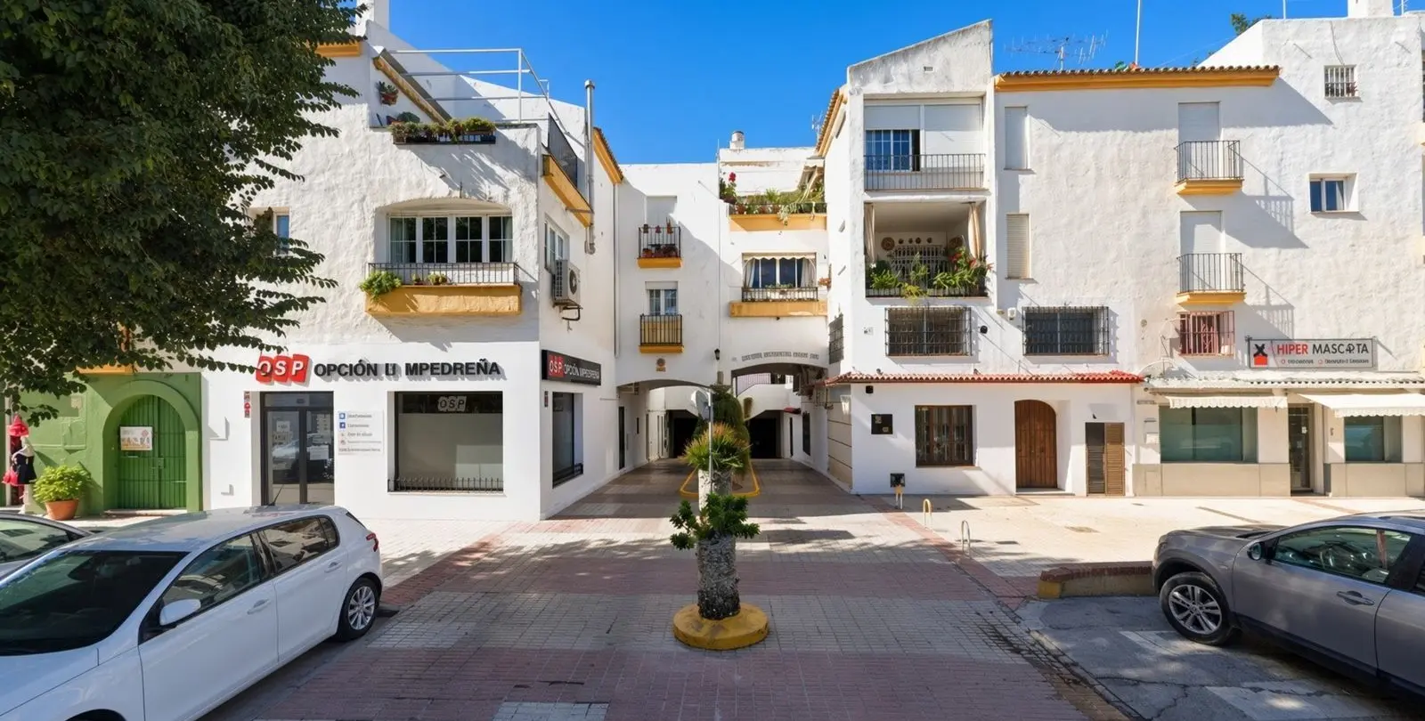 Sale of middle floor apartment in San Pedro de Alcántara 1