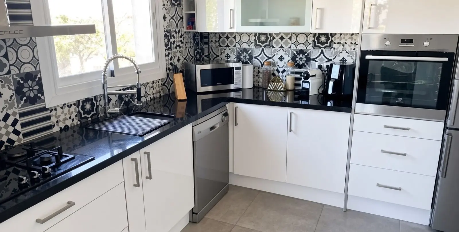 Sale of middle floor apartment in San Pedro de Alcántara 5