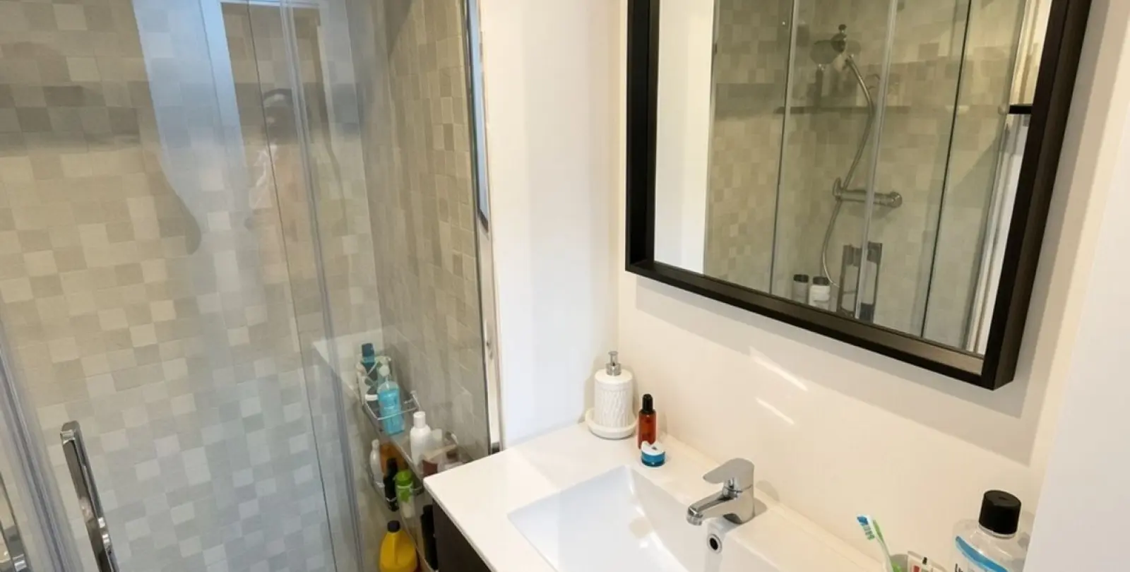 Sale of middle floor apartment in San Pedro de Alcántara 8