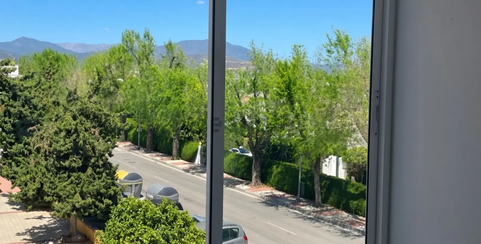 Sale of middle floor apartment in San Pedro de Alcántara 13