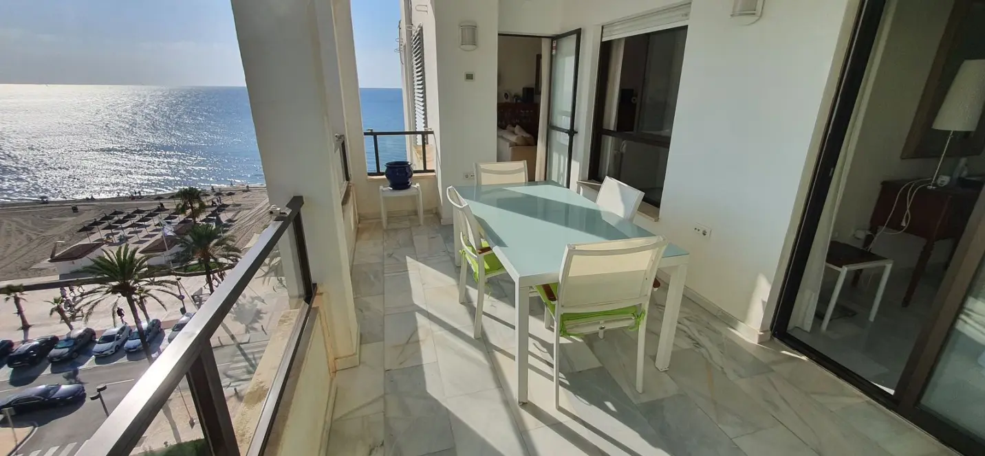 Sale of penthouse in Los Boliches 1