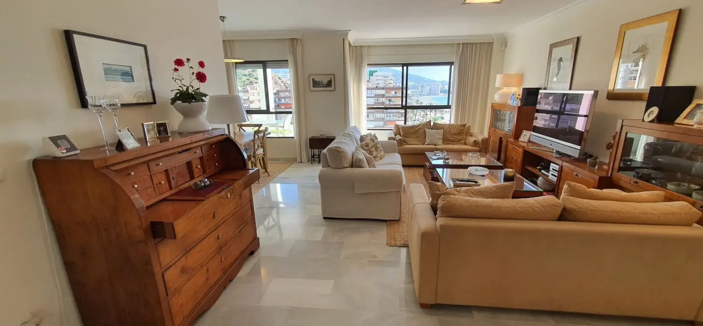 Sale of penthouse in Los Boliches 2